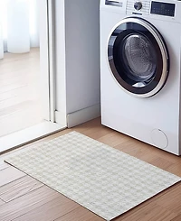 Dalyn Hinton Washable HN1 1'8" x 2'6" Area Rug