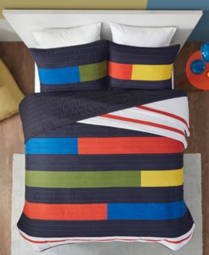 Intelligent Design Morris Stripe Printed Quilt Set