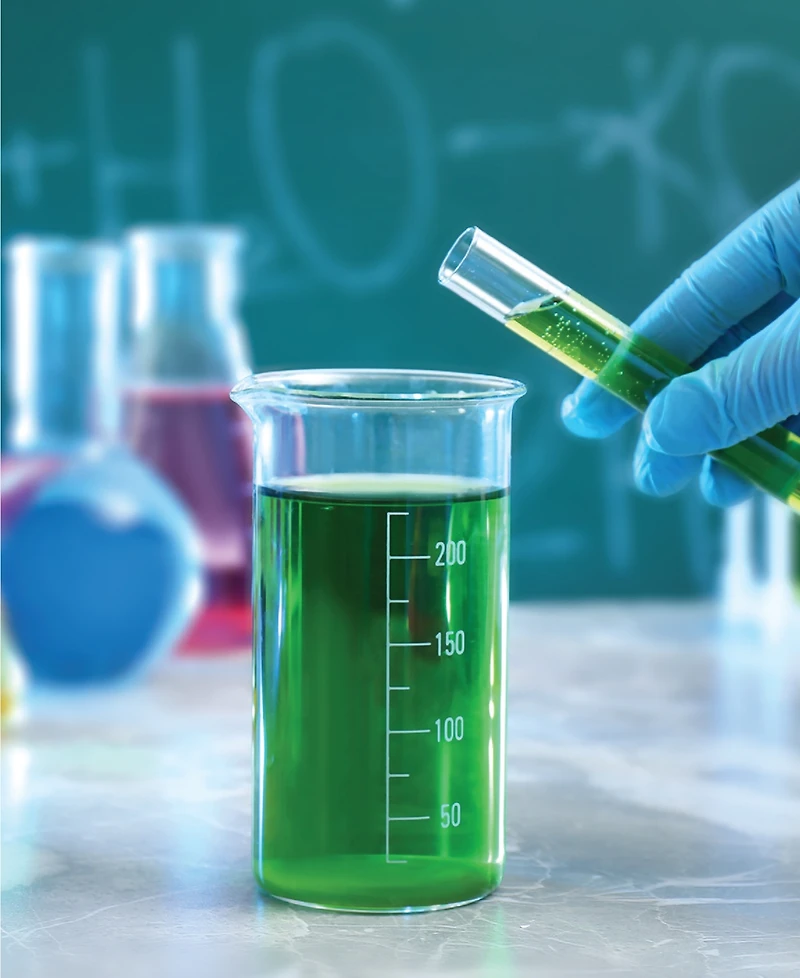 Discovery Mindblown Reaction Lab Chemistry Set, 18-Piece Experiment Kit