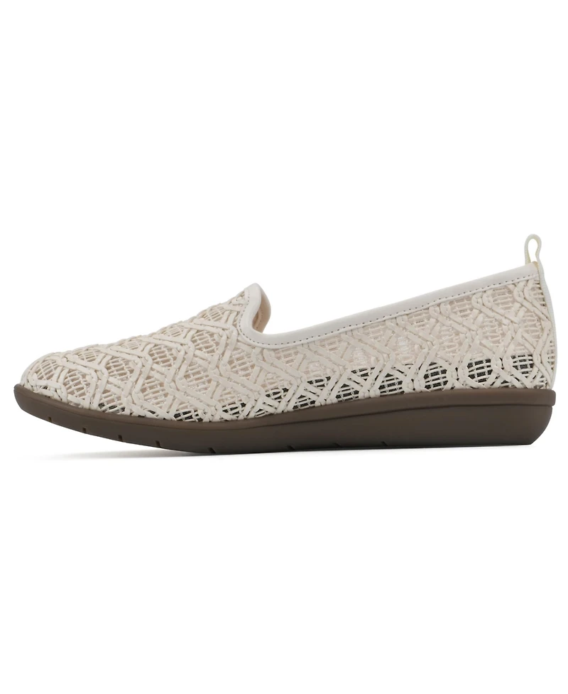 Cliffs by White Mountain Women's Twisty Moc Loafer