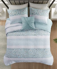 Madison Park Caralie Seersucker 4 Piece Quilt Set, King/California King