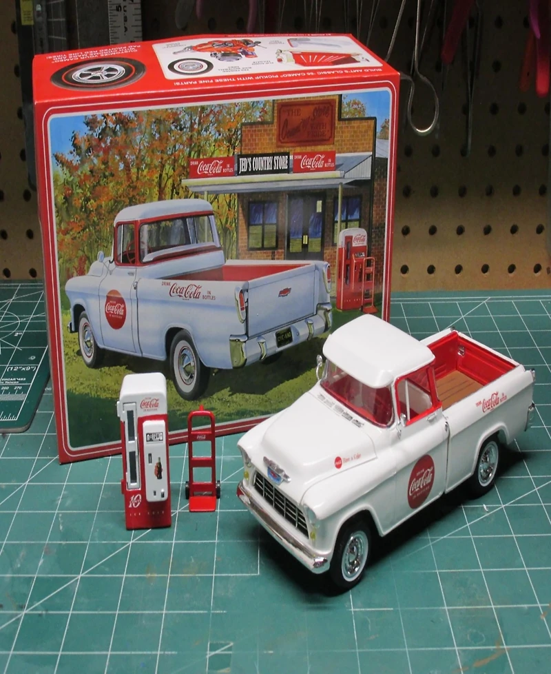 Round 2 1955 Chevy Cameo Pickup Coca-Cola Model Kit