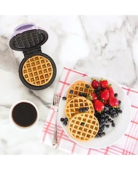Dash DMW001 Mini Waffle Maker
