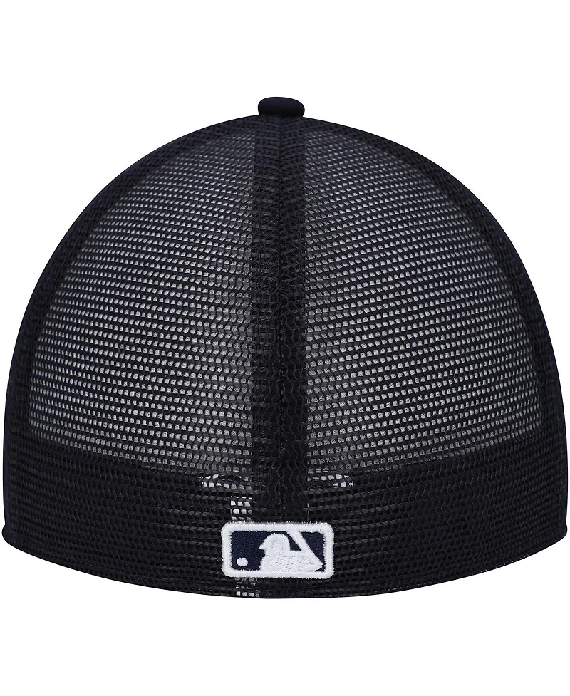 Men's New Era White, Navy Cleveland Guardians 2023 On-Field Batting Practice Low Profile 59FIFTY Fitted Hat