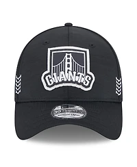 New Era Men's San Francisco Giants 2024 Clubhouse 39THIRTY Flex Fit Hat