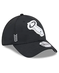 New Era Men's Los Angeles Angels 2024 Clubhouse 39THIRTY Flex Fit Hat