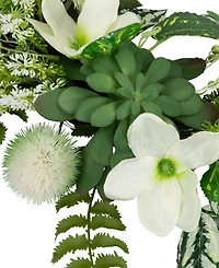 Northlight Hellebores and Ivy Artificial Spring Floral Wreath, 24"