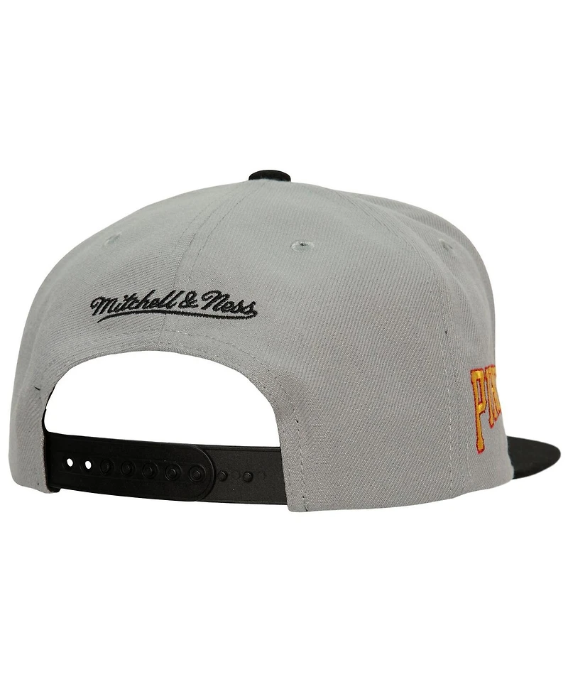 Men's Mitchell & Ness Gray Pittsburgh Pirates Cooperstown Collection Away Snapback Hat