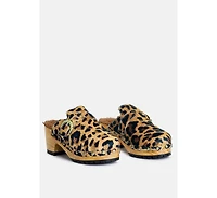 Prunus Womens Buckled Suede Round Toe Mule Clogs