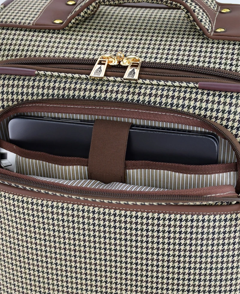 London Fog Cambridge 21" Carry-on Spinner
