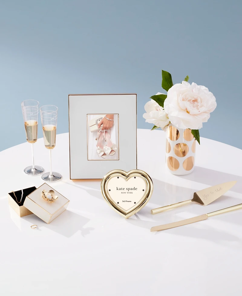 Charmed Life Heart Frame