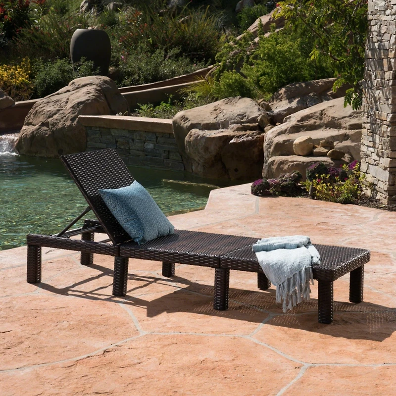 Streamdale Adjustable Wicker Chaise Lounge with Iron Frame for Outdoor Comfort