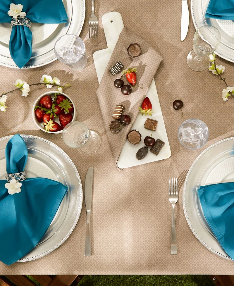 Design Imports Lattice Print Outdoor Tablecloth with Zipper 60 Round