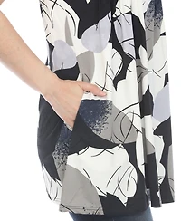 White Mark Women's Pleated Front Sleeveless Tunic Top