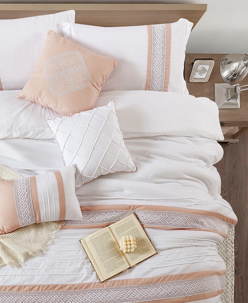 Stratford Park Durango Stripes 7-Pc. Comforter Set