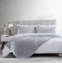 Kate Aurora University Living Ultra Soft & Plush Oversized "The Scholar" Cable Knit Cotton Accent Throw Blanket