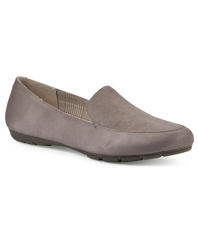 Cliffs by White Mountain Women's Gallant Moc Loafers
