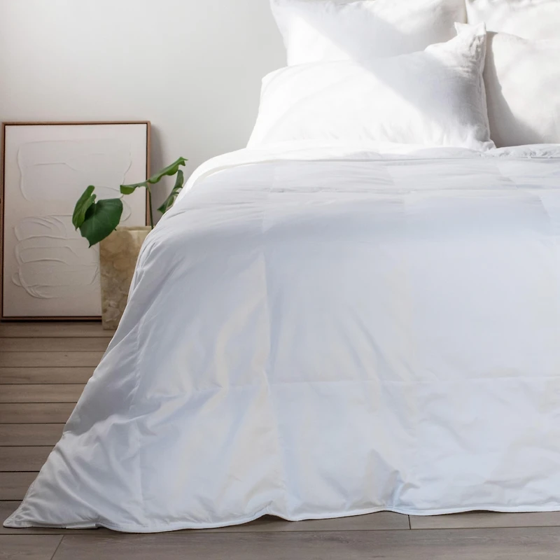 Light Weight Down Alternative Machine Washable Duvet Comforter Insert