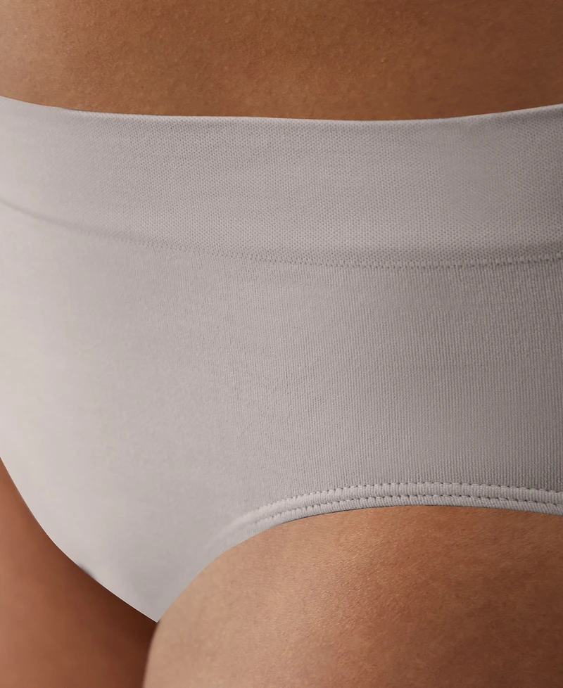 Bali One Smooth U All-Over Smoothing Hi Cut Brief Underwear 2362