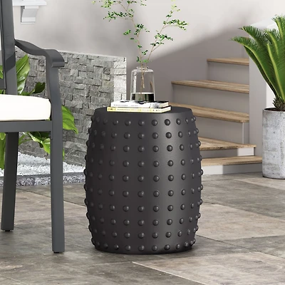 Concrete Accent Table: Modern, Lightweight, Indoor/Outdoor