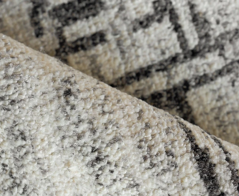 Exquisite Rugs Aldridge 6830 6'x9' Area Rug