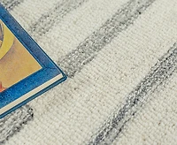 Exquisite Rugs Carmel 6857 5'x8' Area Rug