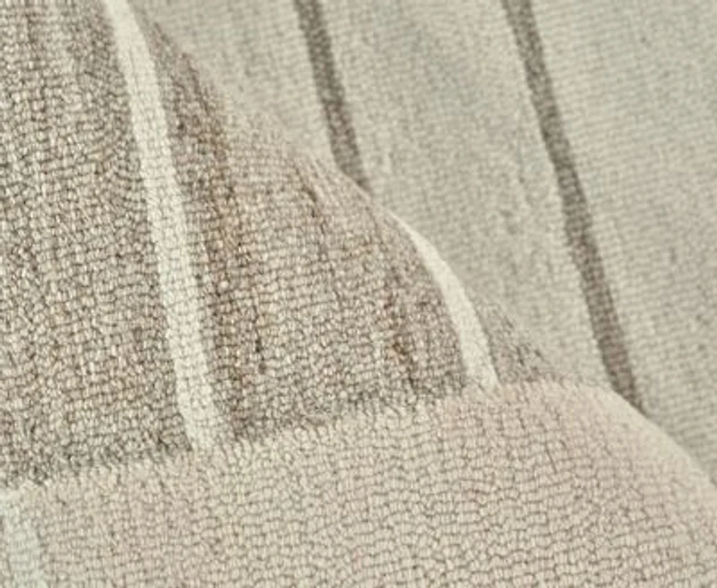 Exquisite Rugs Castine 6873 Rug Collection