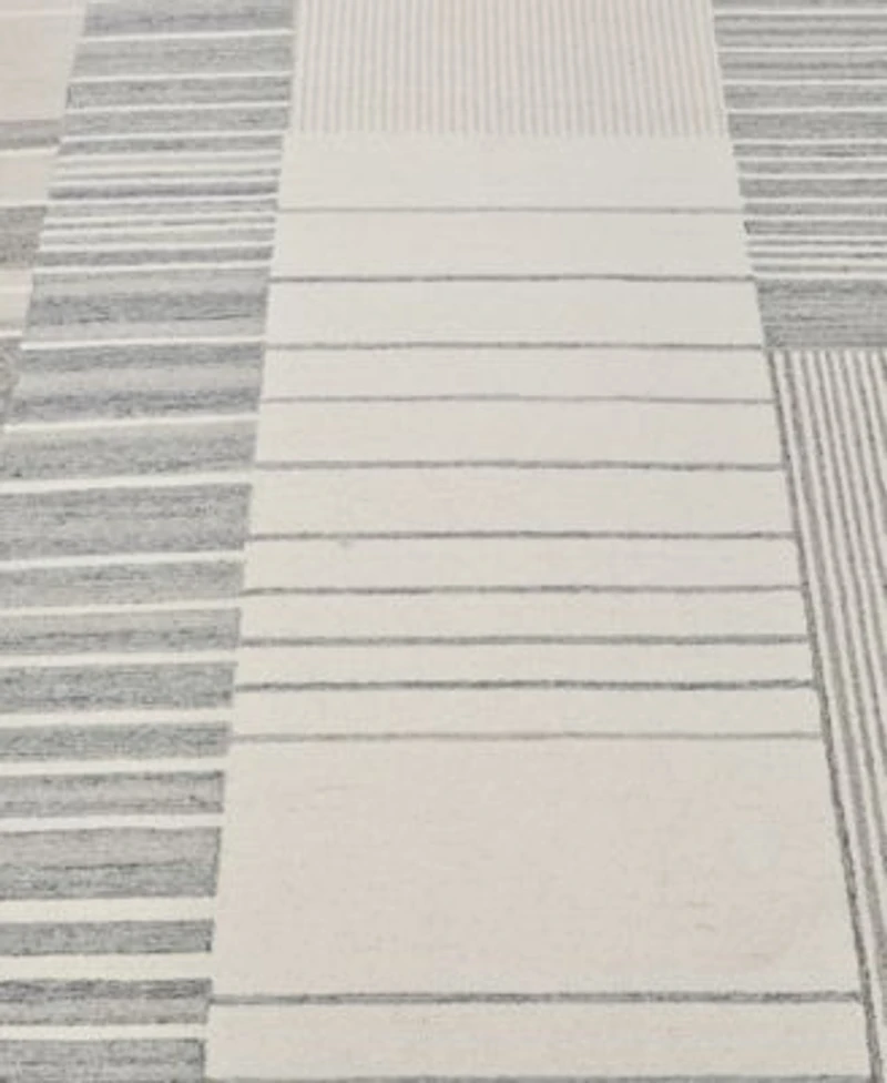 Exquisite Rugs Castine 6875 Rug Collection