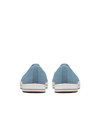 Clarks Women's Cloud Steppers Breeze Stretch Closed Toe Shoes