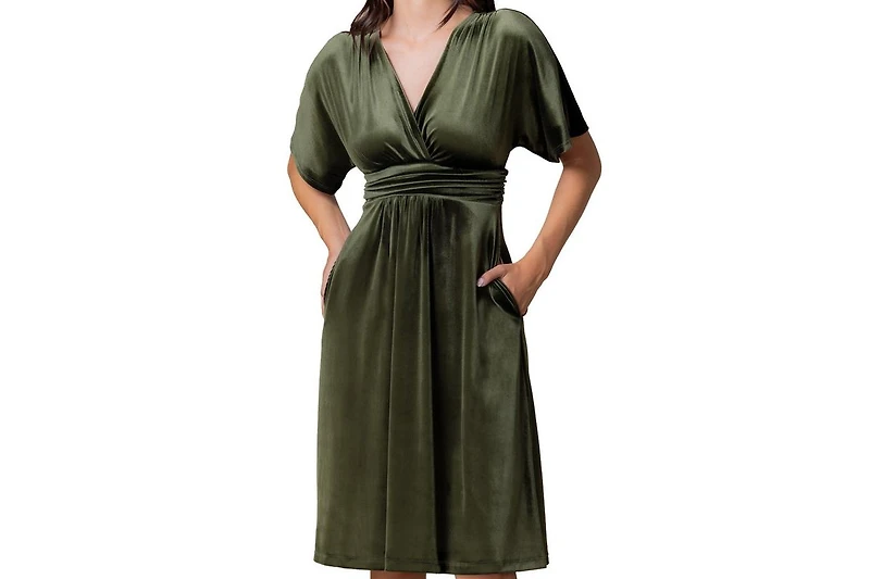 Kiyonna Women's Angelic Velvet Midi Cocktail Dress with Pockets