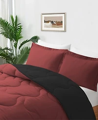 Unikome Lightweight Quilted Reversible Down Alternative Comforter Set, 3 Piece, Full/Queen