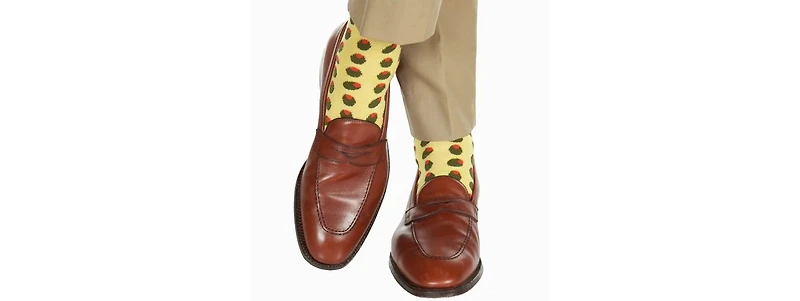 Trafalgar Men's Happy Hour Martini Olives Over The Calf Mercerized Cotton Novelty Socks (1 Pair)