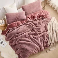Chunky Bunny Git Cozy - Coma Inducer Oversized Comforter Set - Sriracha Salt,Queen