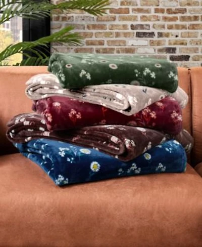 Lucky Brand Daisy Floral Cozy Plush Blankets