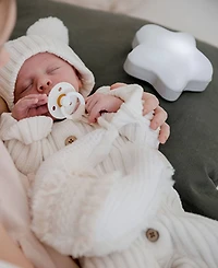 Bbluv Star Baby Nighlight and Music Box Baby Gear