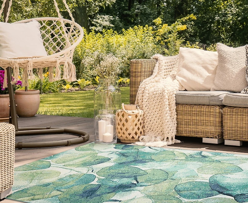 Liora Manne' Marina Lotus 7'10"x9'10" Area Rug