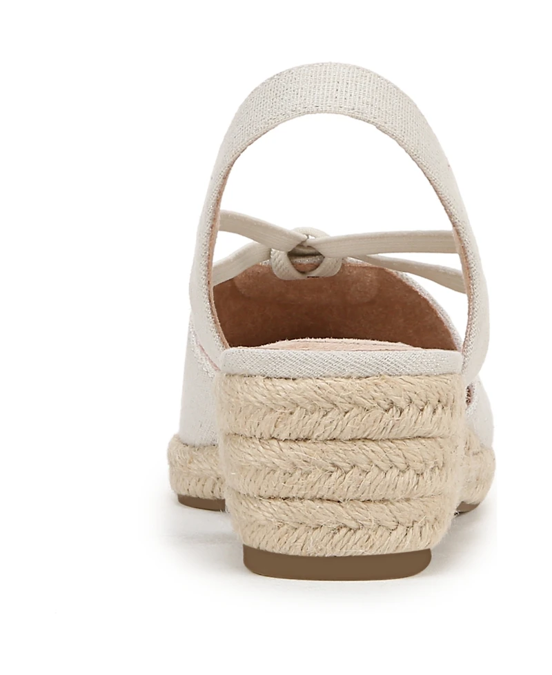 LifeStride Women's Kennedy Closed Almond Toe Wedge Espadrilles