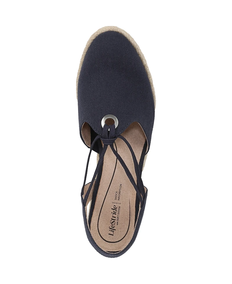 LifeStride Women's Kennedy Closed Almond Toe Wedge Espadrilles