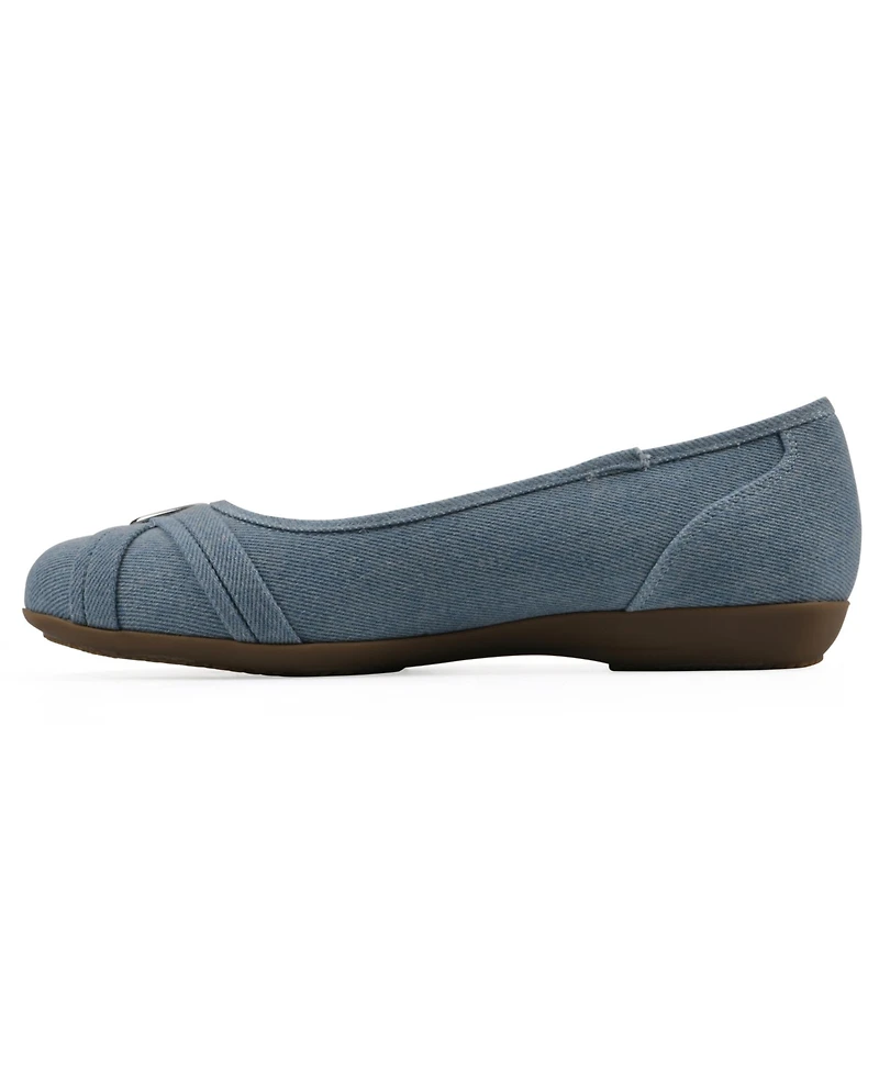 Cliffs by White Mountain Women's Calming Round Toe Ballet Flats