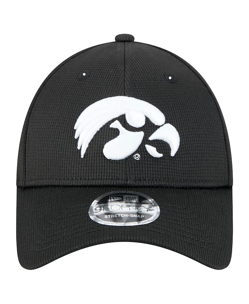 New Era Men's Black Iowa Hawkeyes Pivot 9FORTY Stretch-Snap Adjustable Hat
