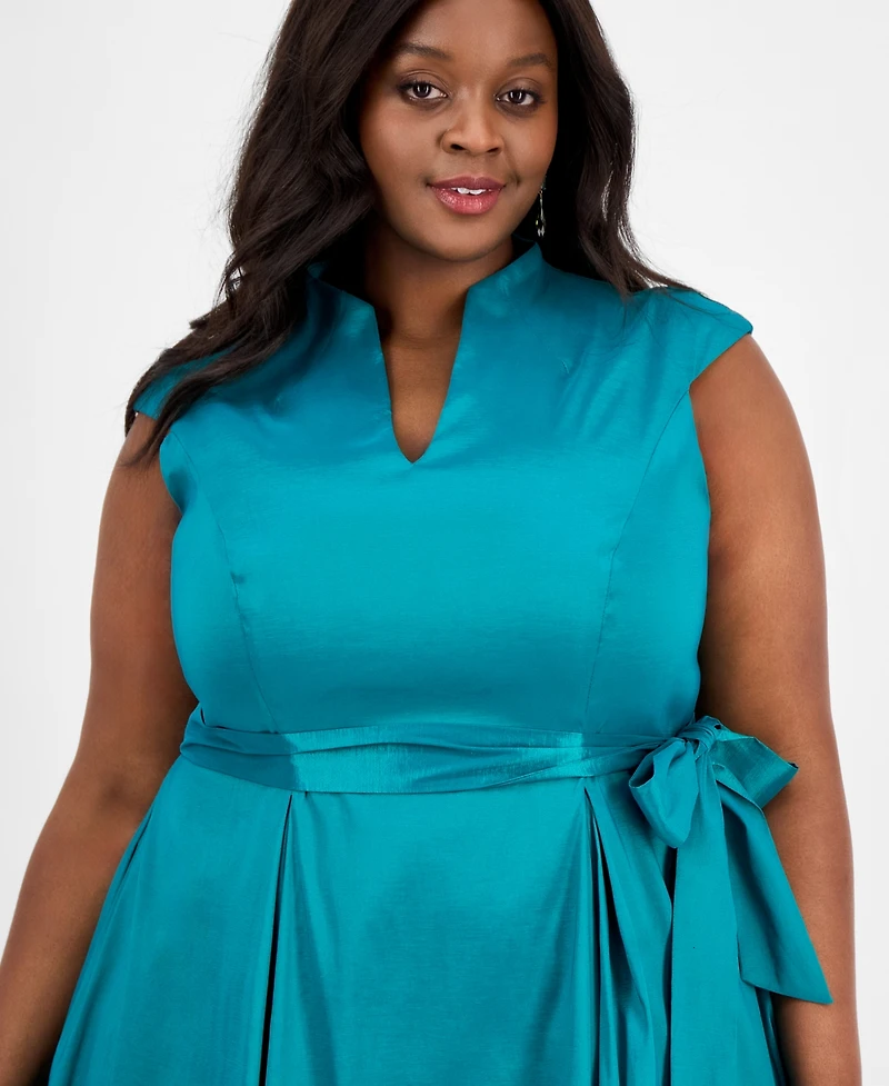 Alex Evenings Plus V-Neck Sleeveless Taffeta Dress