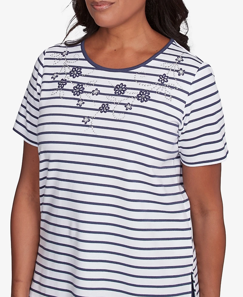 Alfred Dunner Women's Catalina Island Textured Floral Foil Accent Top