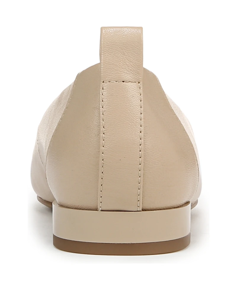 Naturalizer Women's Jordyn Closed Round Toe Loafers