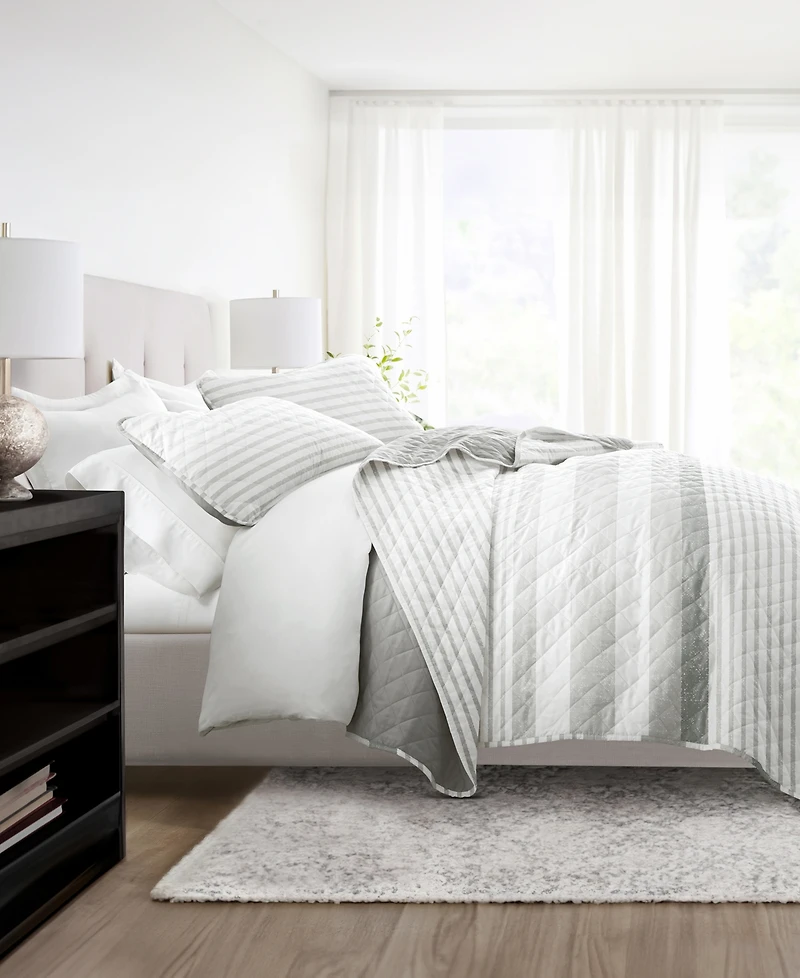 ienjoy Home Summer Stripes Reversible 3-Pc. Lightweight Quilt Set, King/California King