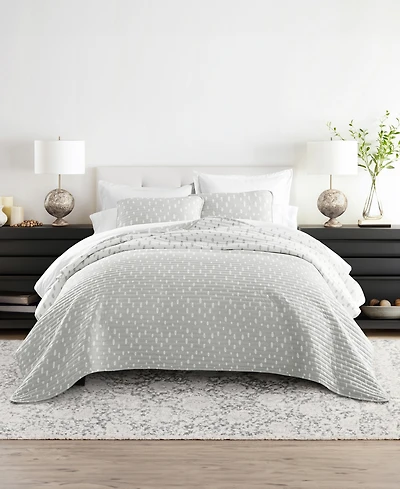ienjoy Home Painted Dots Reversible 2-Pc. Lightweight Quilt Set, Twin/Twin Xl