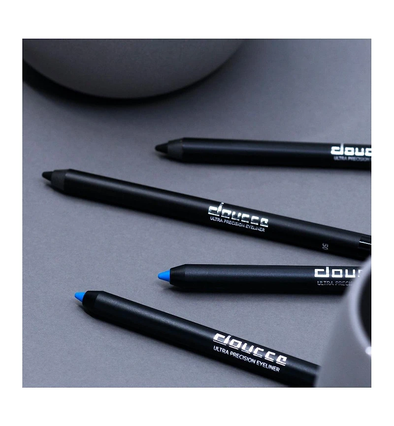 Ultra Precision Eyeliner