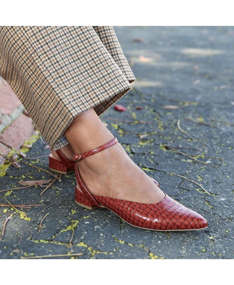 Alterre Women's Clay Croc Marilyn Customizable Point Slides