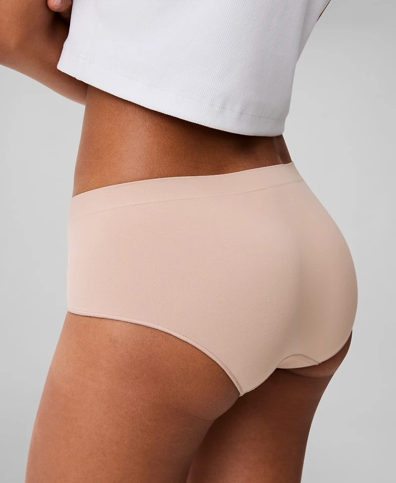 Calvin Klein Women's Bonded Flex Boyshort Underwear QD3961