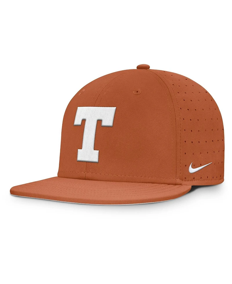 Nike Men's Texas Orange Longhorns On-Field Dugout True Performance Fitted Hat