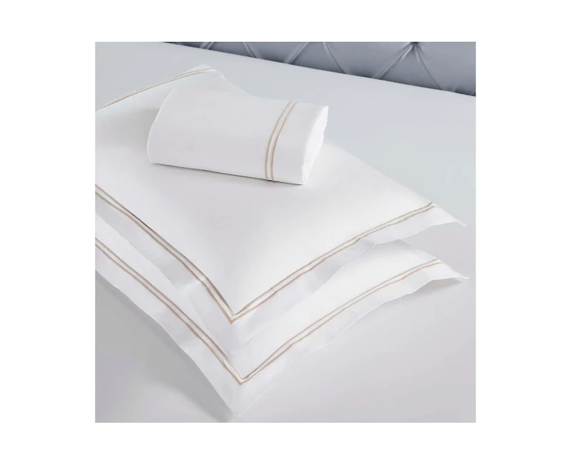 Superior Spring Blooms Cotton Two-Line Embroidered 3-Piece Duvet Cover Set, King/California King
